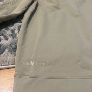Lululemon crewneck